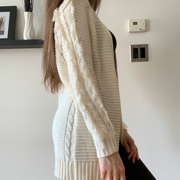 John and Jenn cardigan - Picture 3 of 7